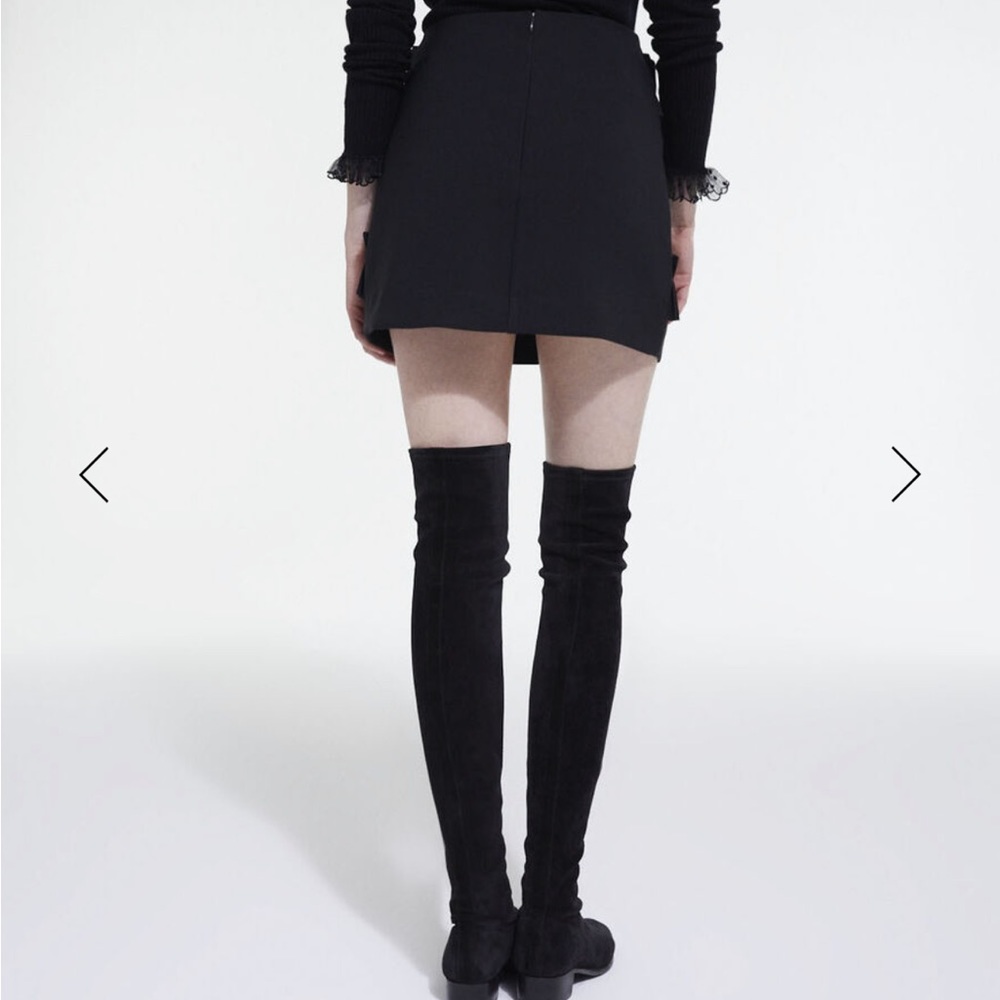 BLACK LEATHER THIGH-HIGH BOOTS